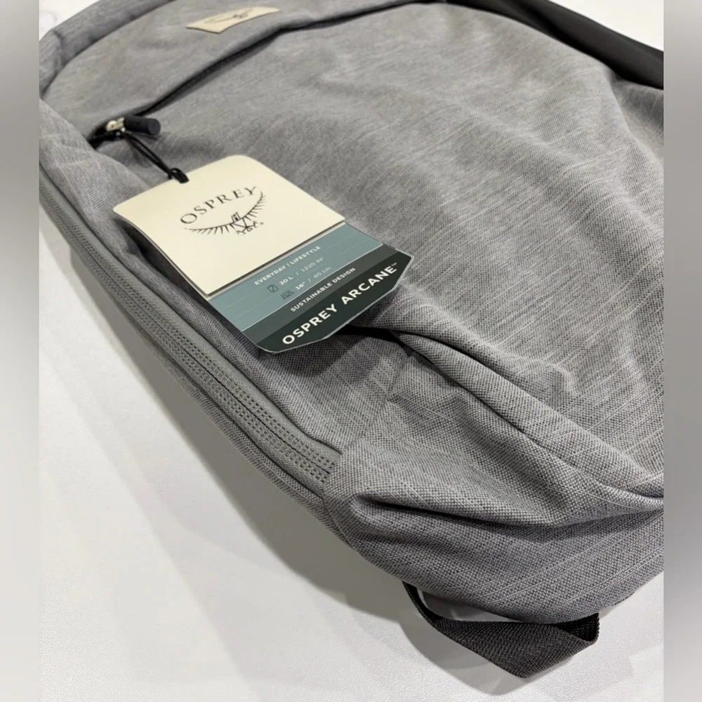 Osprey Large Arcane 20 L Daypack Backpack NWT Grey Laptop Sleeve Carry-on Size